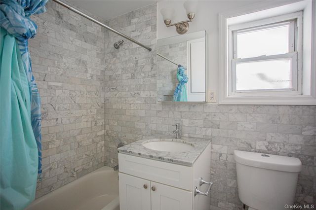 330 E Broadway 202, Long Beach, NY 11561