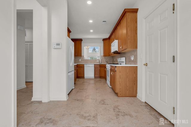 802 schindler Drive, South Brunswick, NJ 08852