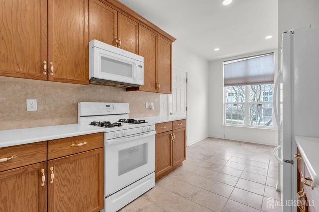 802 schindler Drive, South Brunswick, NJ 08852