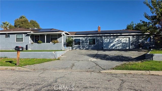 5793 Osbun, San Bernardino, CA 92404