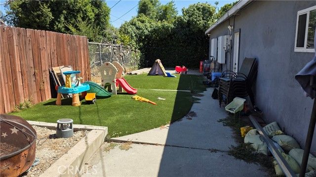 5793 Osbun, San Bernardino, CA 92404