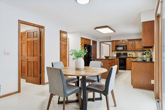 212 Interlachen Road, Burnsville, MN 55306