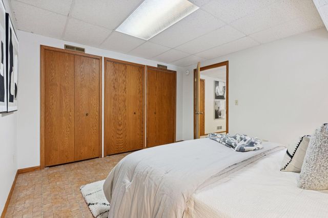 212 Interlachen Road, Burnsville, MN 55306