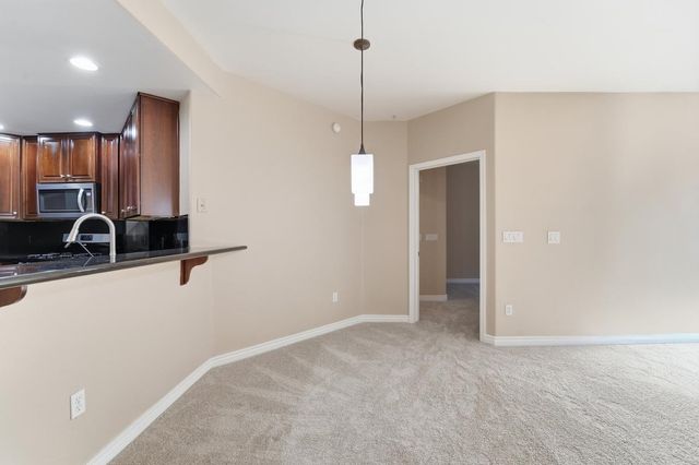 5350 E Deer Valley Drive Unit 3232, Phoenix, AZ 85054