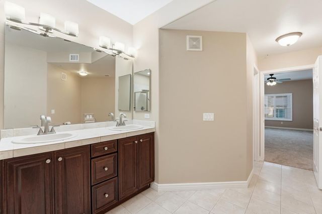 5350 E Deer Valley Drive Unit 3232, Phoenix, AZ 85054