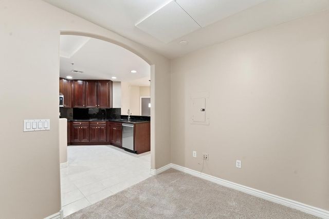 5350 E Deer Valley Drive Unit 3232, Phoenix, AZ 85054