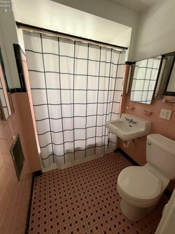 811 W Osborne St Street, Sandusky, OH 44870