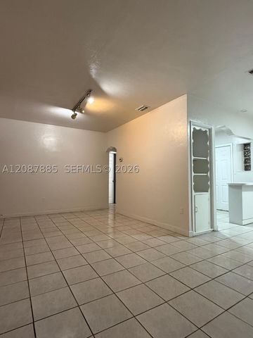 2484 SW 10th St, Miami, FL 33135