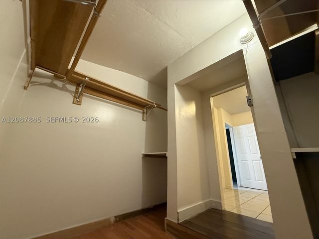 2484 SW 10th St, Miami, FL 33135