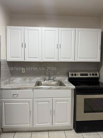 2484 SW 10th St, Miami, FL 33135