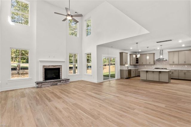 MM Charleston, Suffolk, VA 23434