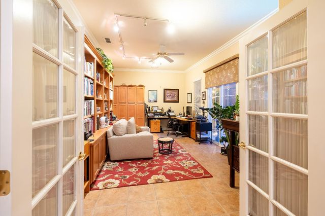 3750 Clubside Ln, Sacramento, CA 95835