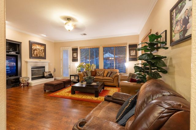 3750 Clubside Ln, Sacramento, CA 95835