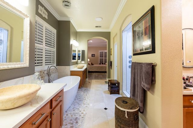 3750 Clubside Ln, Sacramento, CA 95835