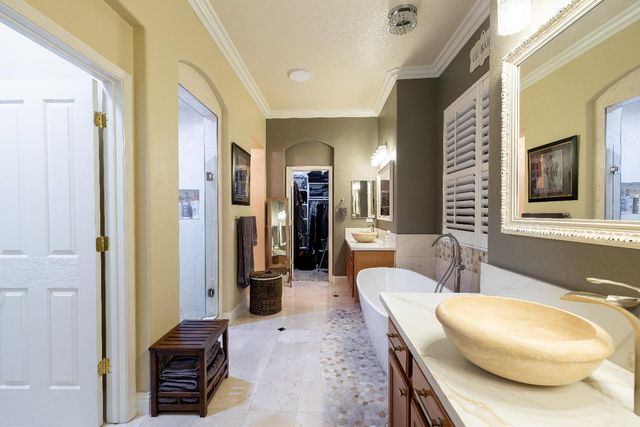 3750 Clubside Ln, Sacramento, CA 95835