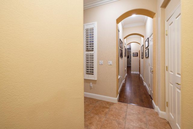 3750 Clubside Ln, Sacramento, CA 95835