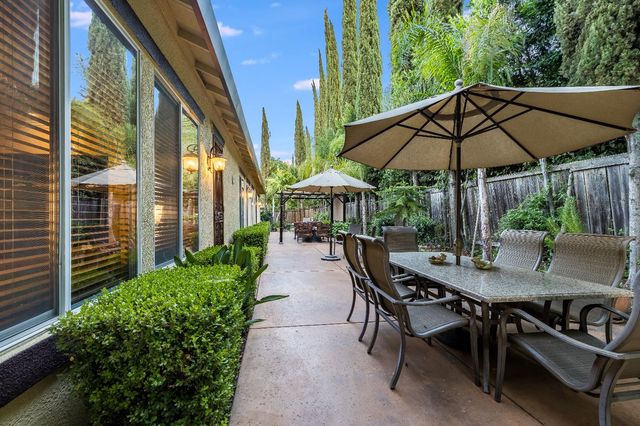 3750 Clubside Ln, Sacramento, CA 95835