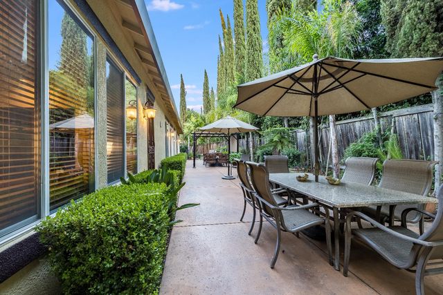 3750 Clubside Ln, Sacramento, CA 95835