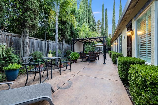 3750 Clubside Ln, Sacramento, CA 95835