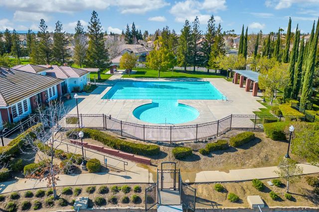3750 Clubside Ln, Sacramento, CA 95835