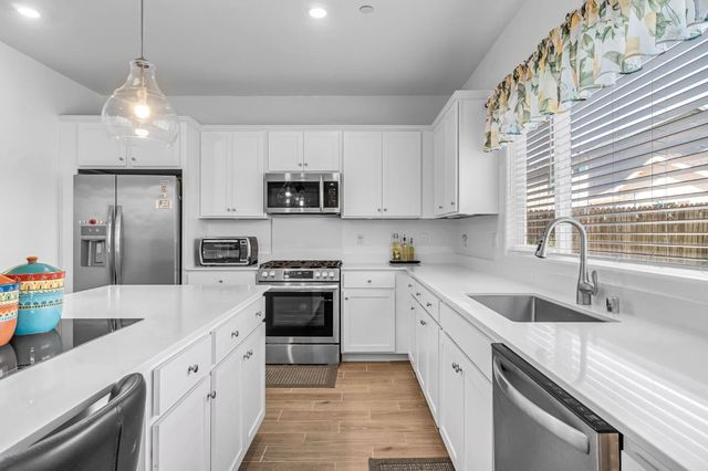 7232 E Cornell Avenue, Fresno, CA 93737