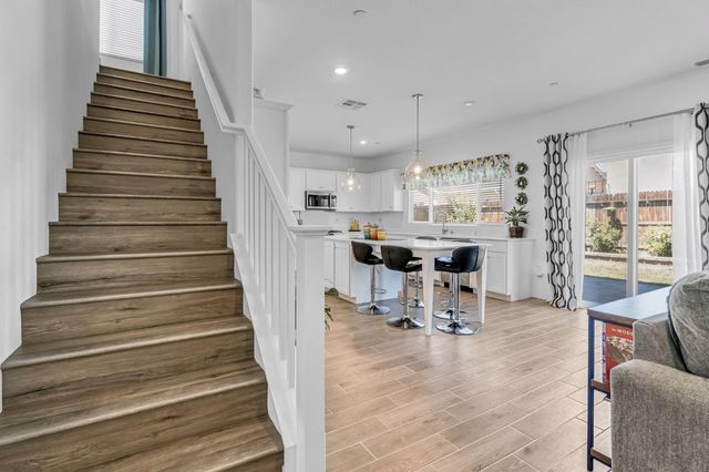 7232 E Cornell Avenue, Fresno, CA 93737
