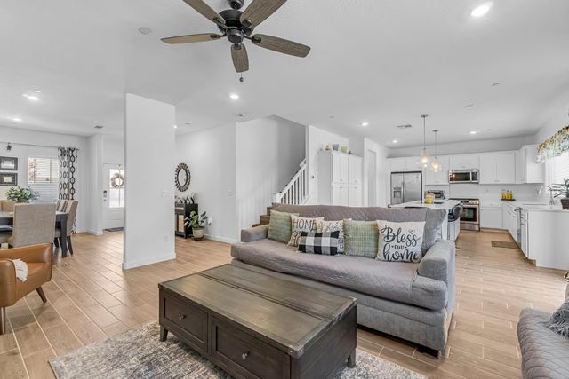 7232 E Cornell Avenue, Fresno, CA 93737
