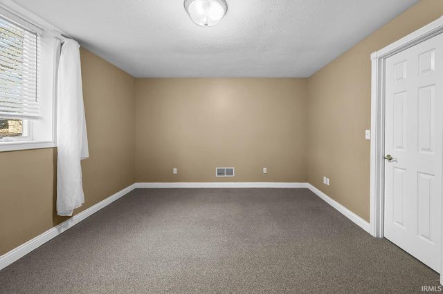 3913 Sunnycroft Place, West Lafayette, IN 47906