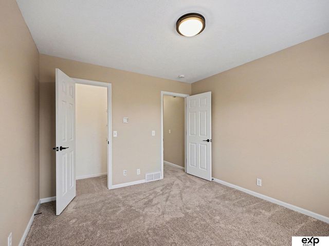 19605 Pierce Street, Omaha, NE 68130