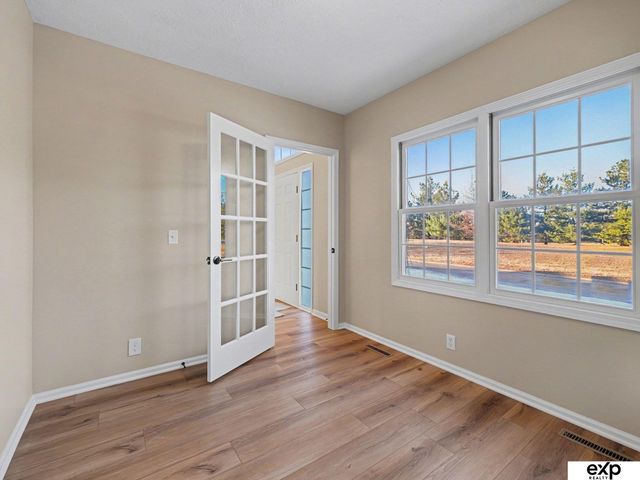 19605 Pierce Street, Omaha, NE 68130