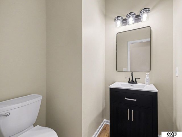 19605 Pierce Street, Omaha, NE 68130