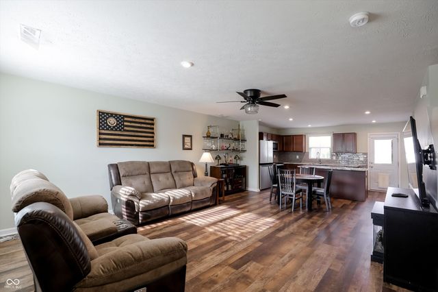 13834 Hawkers Hill Drive, Camby, IN 46113