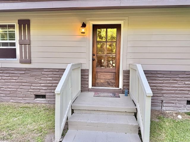 206 Massee Dr, Dothan, AL 36301