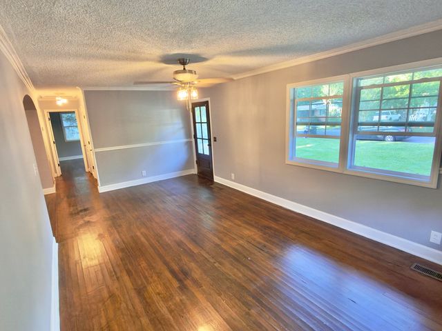 206 Massee Dr, Dothan, AL 36301