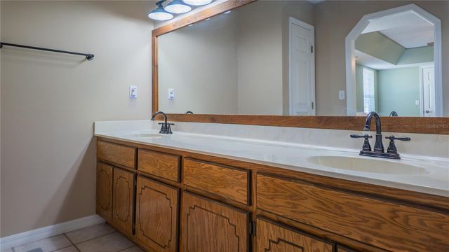 727 NE 130TH TERRACE, Silver Springs, FL 34488