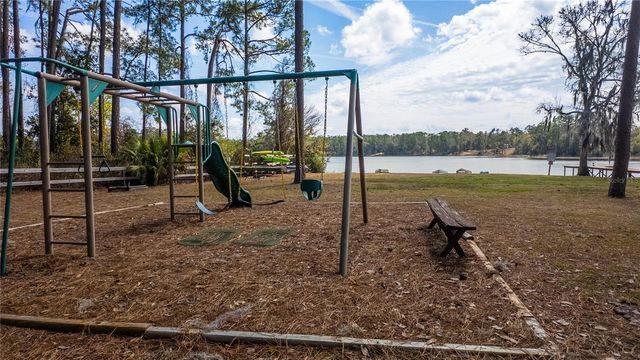 727 NE 130TH TERRACE, Silver Springs, FL 34488