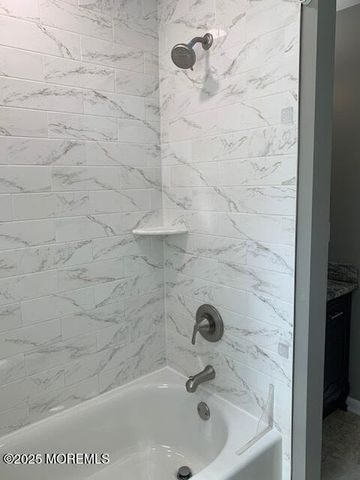 1560 Whittier Avenue, Toms River, NJ 08753