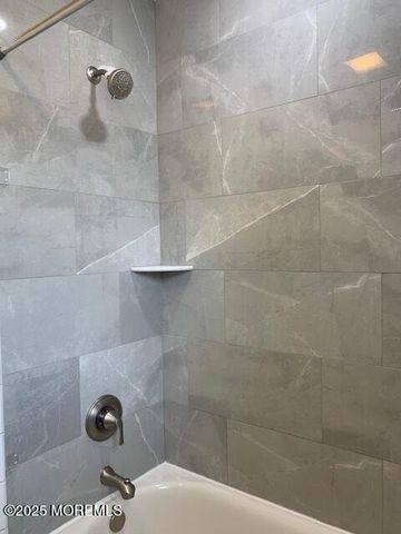 1560 Whittier Avenue, Toms River, NJ 08753