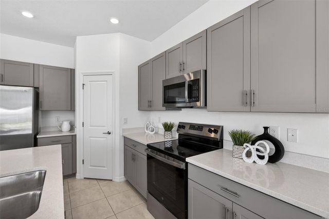 2339 ALEE LANE, Wesley Chapel, FL 33543