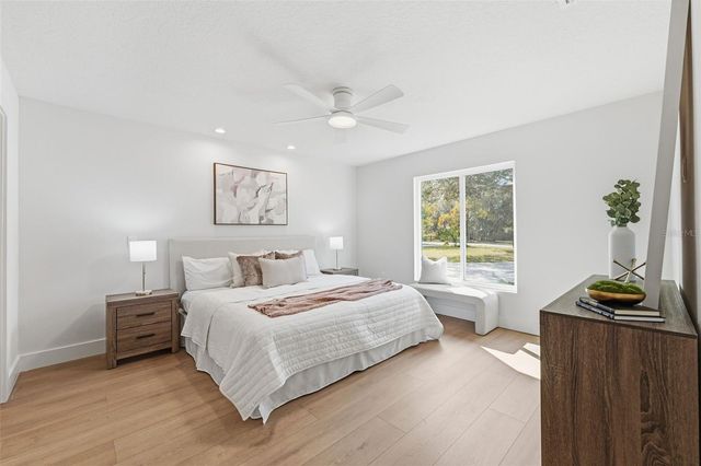 241 OVERLOOK DRIVE, Chuluota, FL 32766