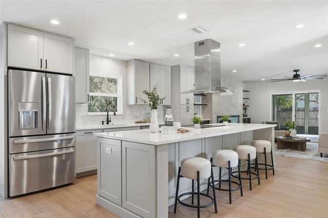 241 OVERLOOK DRIVE, Chuluota, FL 32766