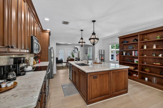 510 NE 8th Avenue, Fort Lauderdale, FL 33301