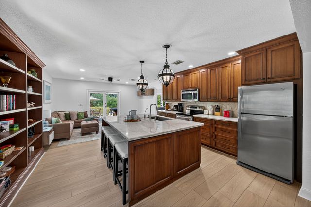 510 NE 8th Avenue, Fort Lauderdale, FL 33301