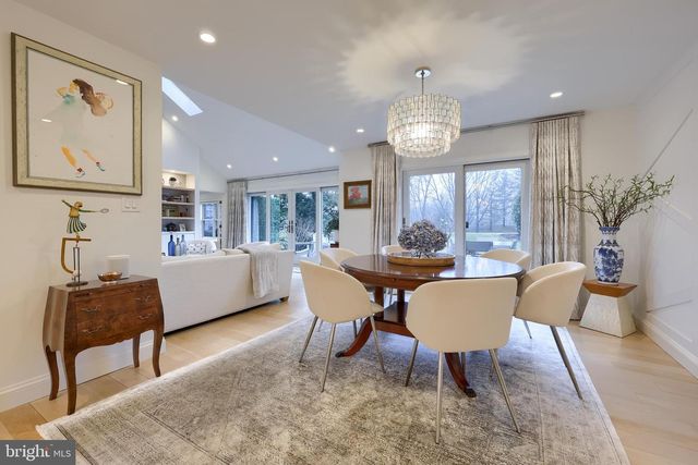 33 DEER FORD DR, Lancaster, PA 17601