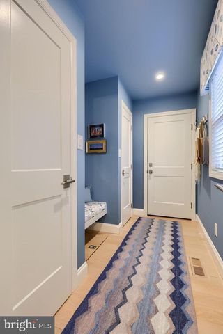 33 DEER FORD DR, Lancaster, PA 17601