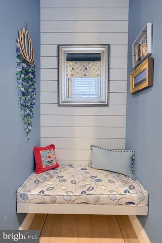 33 DEER FORD DR, Lancaster, PA 17601