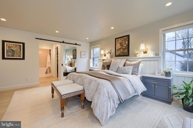 33 DEER FORD DR, Lancaster, PA 17601