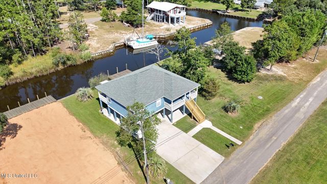 5012 Georgia Street, Bay Saint Louis, MS 39520