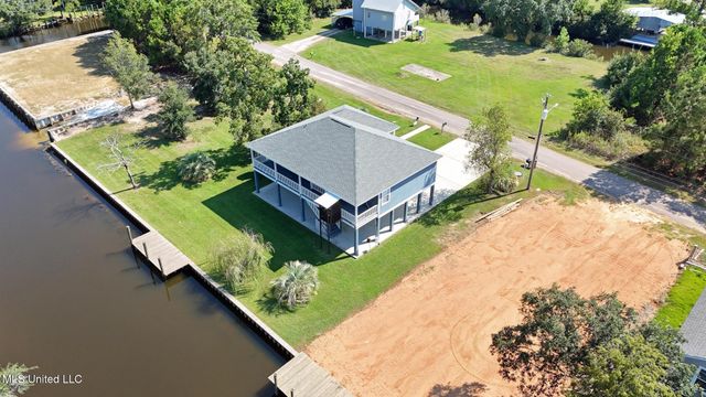 5012 Georgia Street, Bay Saint Louis, MS 39520