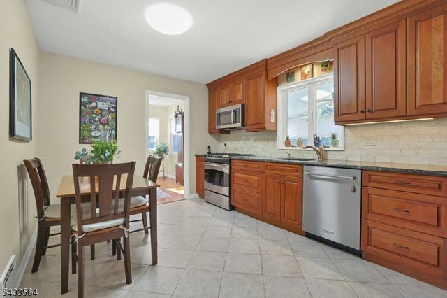 657 Jones Rd, River Vale Twp., NJ 07675